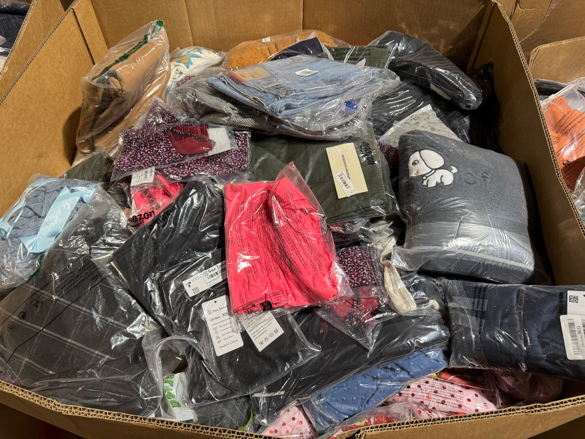 Amazon Clothing Liquidation Pallet – 4ft Gaylord (600 Units on average) | Whatnot, TikTok Live & Poshmark Ready | Free Shipping